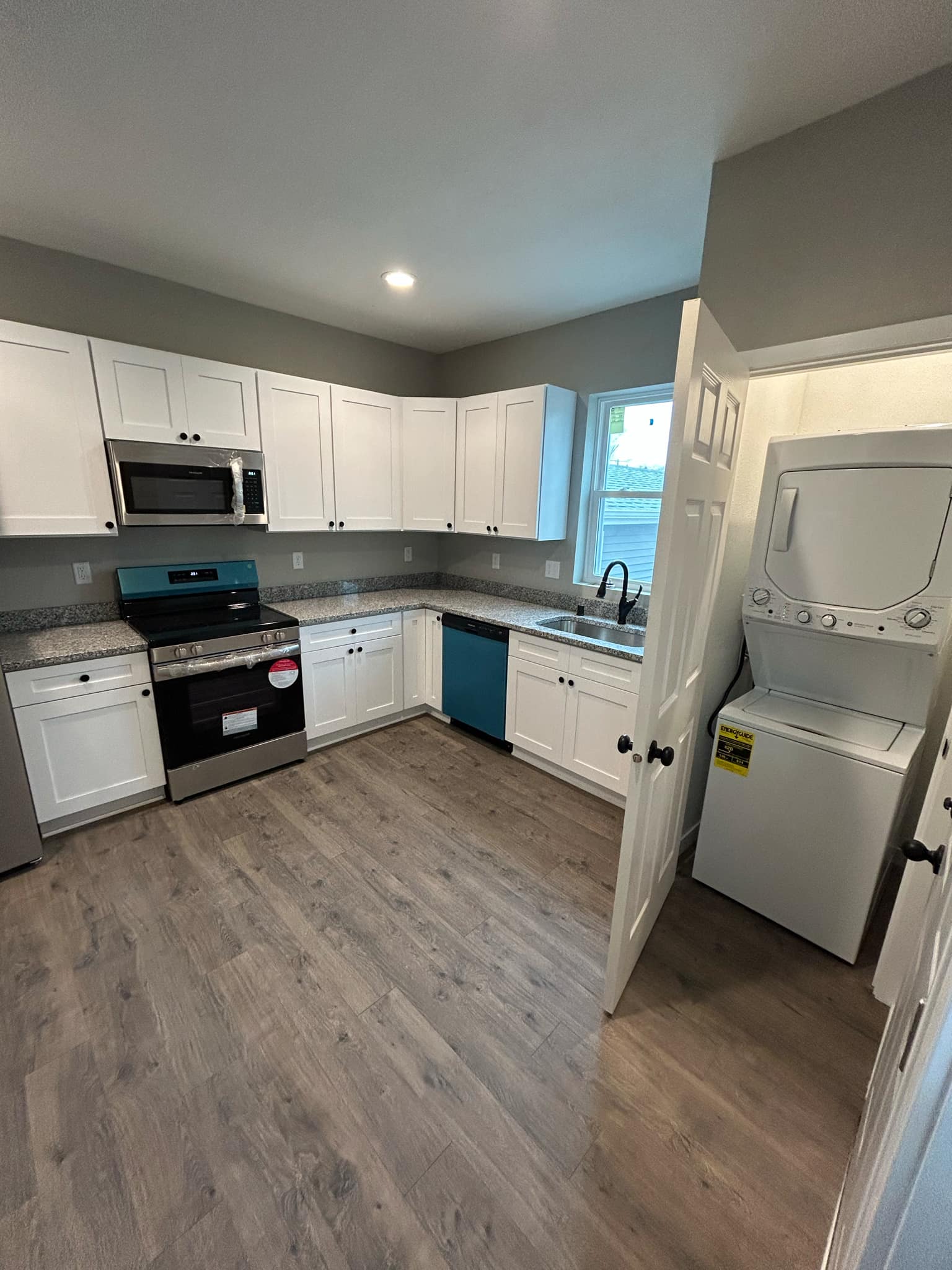 1628 Erie Street - Lower