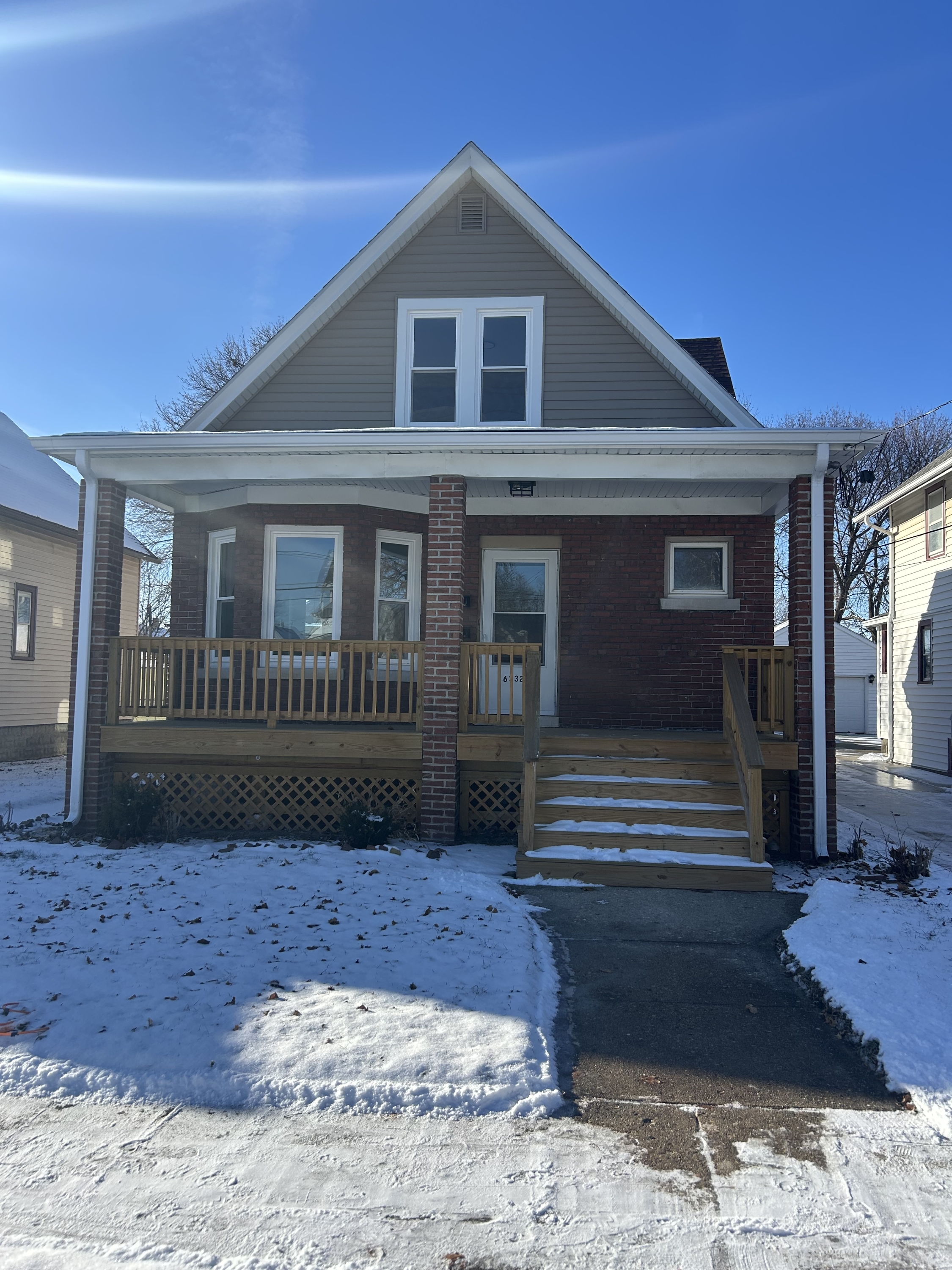 6332 26th Avenue - Upper